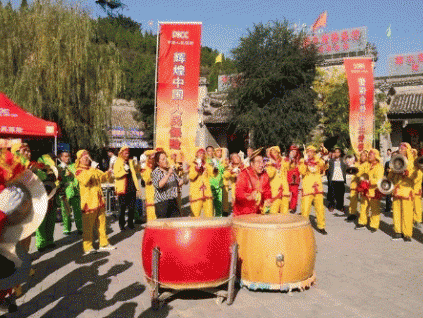 “好戏连台” 2020农民丰收节暨咸阳市农产品展销会在泾阳举办