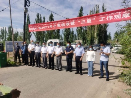 新疆：克孜勒苏柯尔克孜举办“三夏”机械化演示会